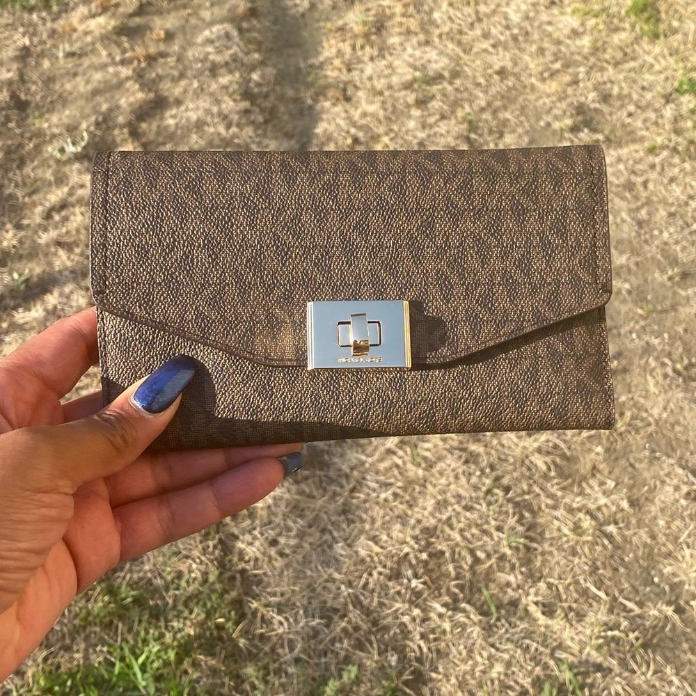 Michael Kors Signature and Mustard wallet , NWT